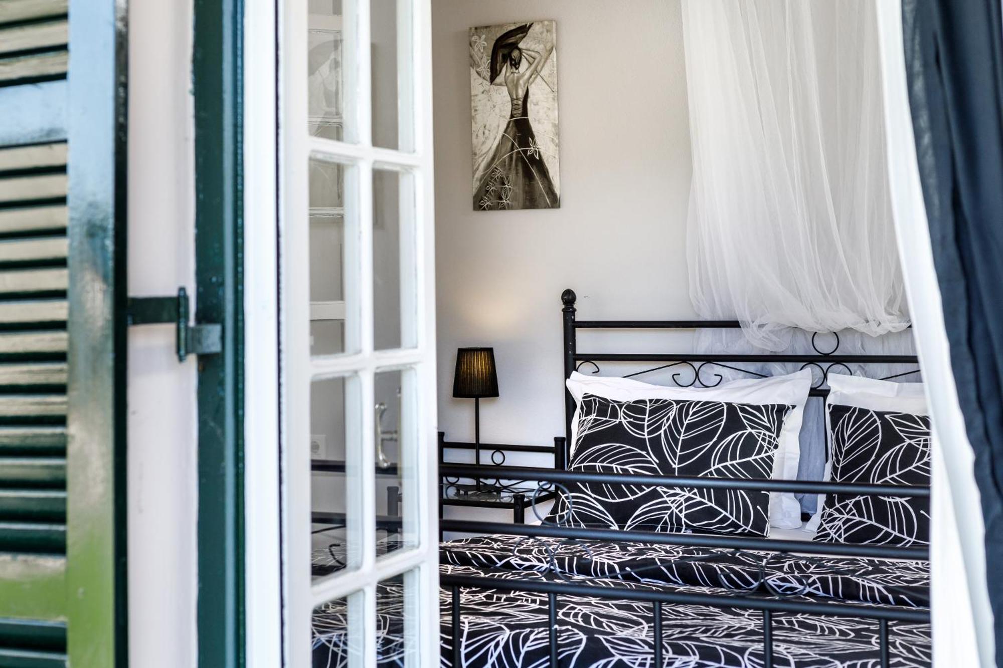 Fridas Place Halikounas Bagian luar foto