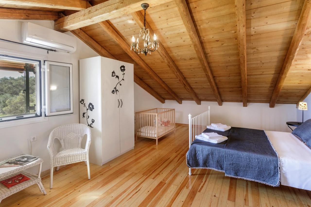 Fridas Place Halikounas Bagian luar foto
